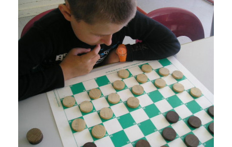 Le Jeu de Dames au collège tous les jeudis...