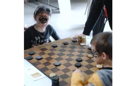 Petits et grands ont partagé le damier à Fleury la Vallée 89 ce samedi 9 avril