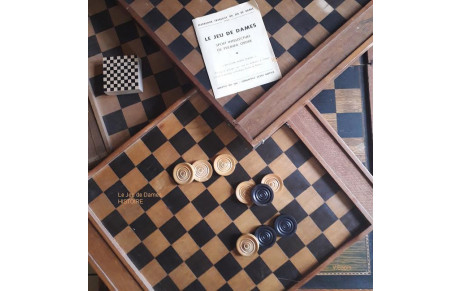 &quot;Les cordonniers désirent introduire le Jeu de Dames.... &quot;  on est en 1908