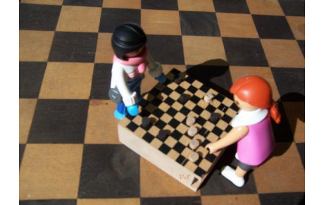 Le jeu de dames dans tous ses états ! Très bonne année 2019 à vous...